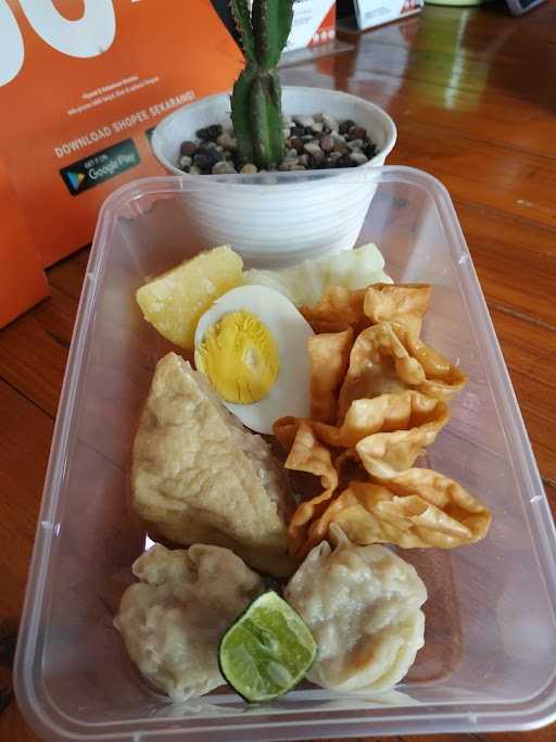 Dimsum Stasiun Kediri 4