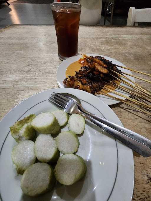 Sate Ayam Pak Siboen 6