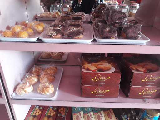 Dessy Cake & Bakery 9