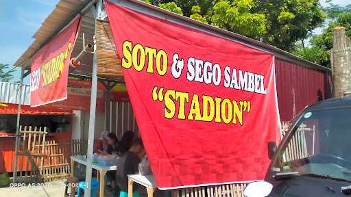 Soto Stadion Kendal 7