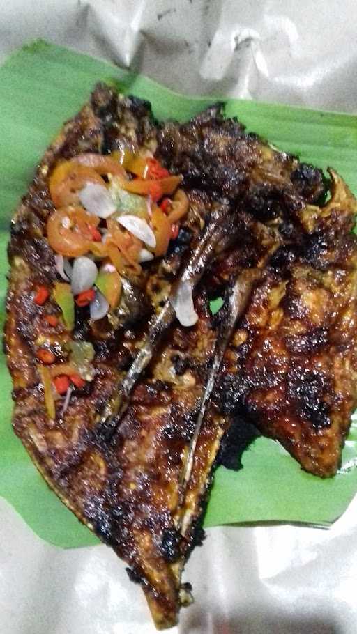 Ikan Bakar Segar Kang Adi 8