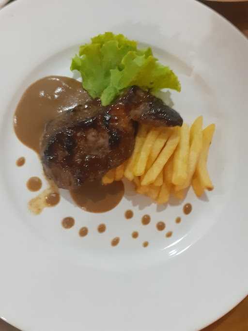 Nawa Kopi, Kopi & Steak 5