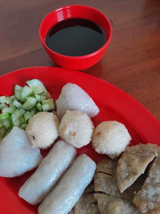 Pempek Dan Mie Celor Arini 10