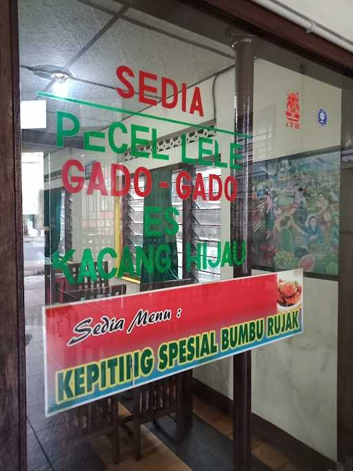 Rumah Makan Suka Sari 10