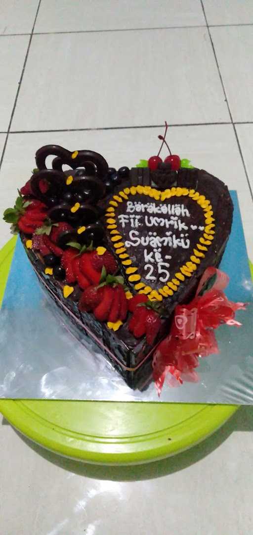 Ratna Cake 6