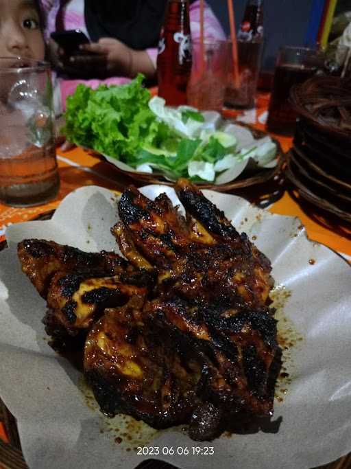 Ayam Bakar Khas Bandung 8