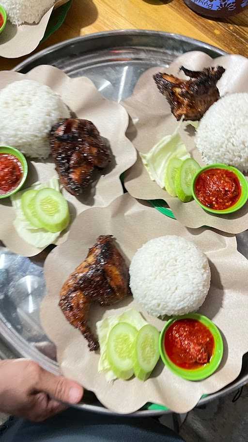 Ayam Bakar Radja Lesehan 1