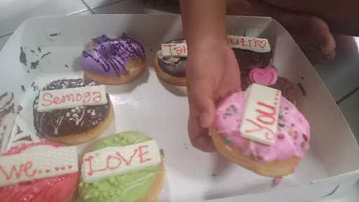 Donat Madu Cihanjuang Cabang Cikampek 5