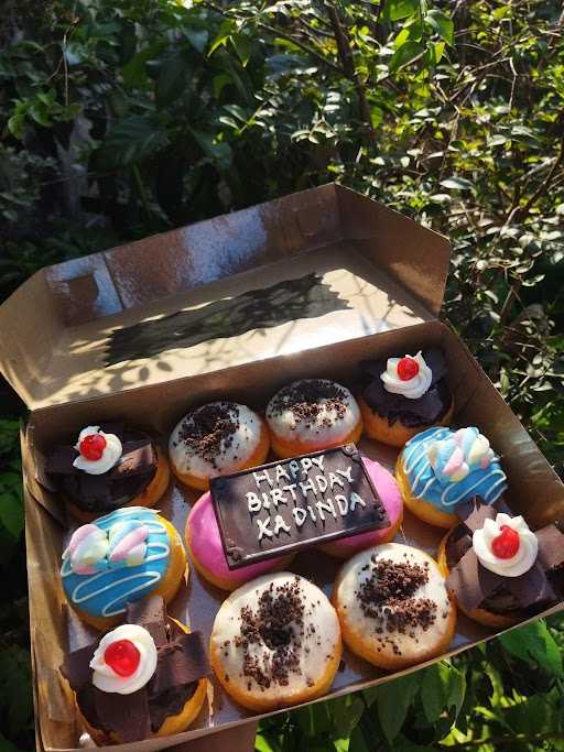 Happy Donuts Cikampek 7