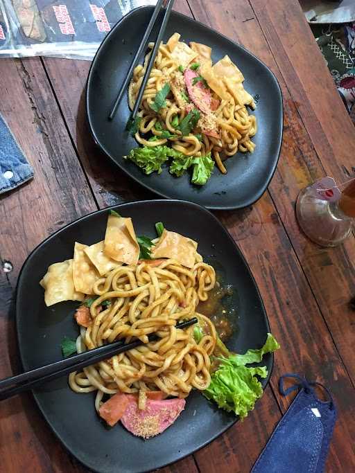 Mie Kobak Cikampek 10 Ombay Judes 2