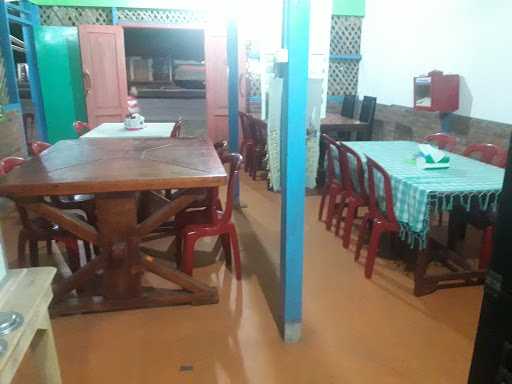 Rumah Makan Bpk Holis 3