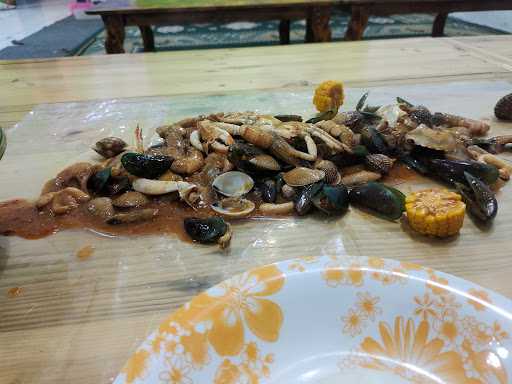 Seafood Pelangi Cikampek 9