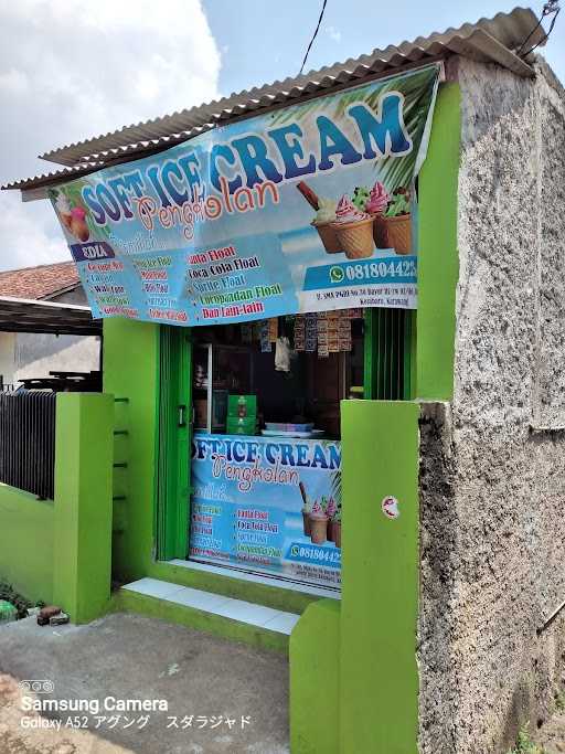 Soft Ice Cream Pengkolan 8