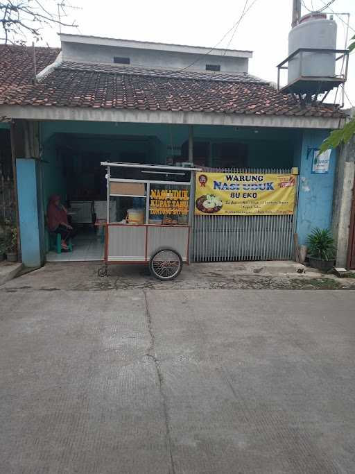 Warung Uduk , Bu Eko / Sedia : Blue Gaz 5