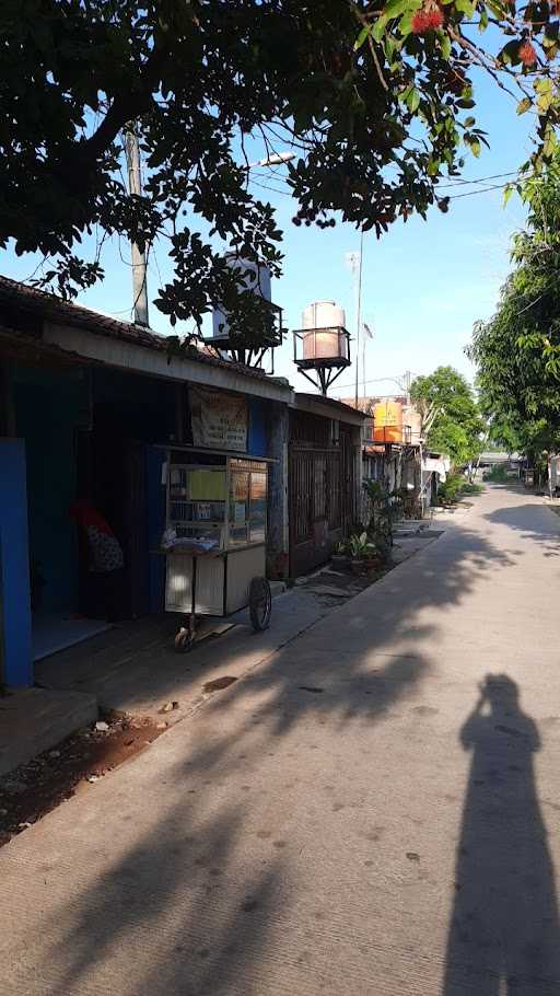 Warung Uduk , Bu Eko / Sedia : Blue Gaz 7