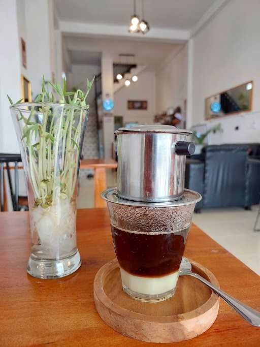 Inspiresso Cafe, Roastery, & Resto 9