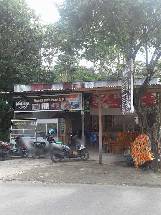 Mutiara Cafe 6