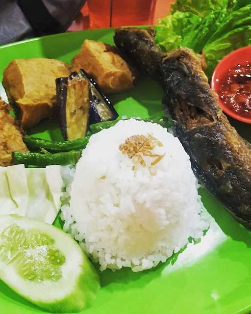 Pecel Lele Pontianak 1