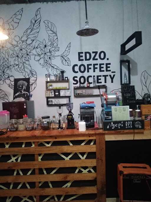 Edzo.Coffee_Society 6