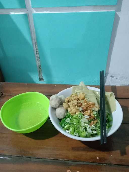 Mie Ayam Ijo & Bakso Wonogiri 9