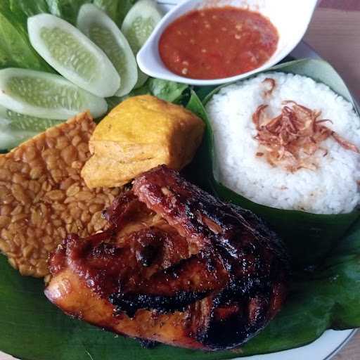 Ayam Penyet D'Cobek 4