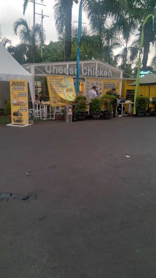 Cheese Chicken, Pgc Cililitan 8