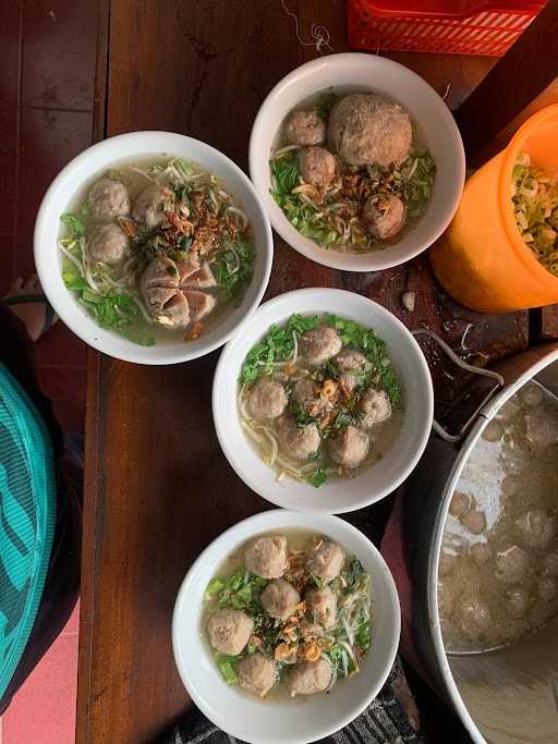 Mie Ayam & Bakso Pak Man - Condet 4