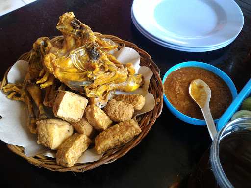 Warung Nasi Ayam Goreng Mang Bewok 8