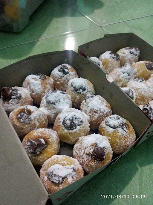 Donat Kentang Karawaci, Taman Krakatau 4