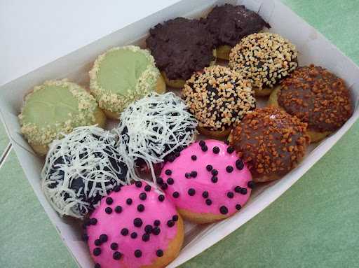 Donat Kentang Karawaci, Taman Krakatau 5