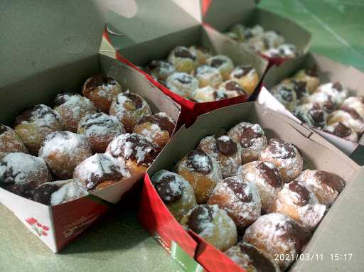 Donat Kentang Karawaci, Taman Krakatau 1