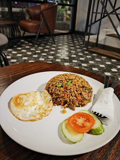 Lembedang Cafe 1