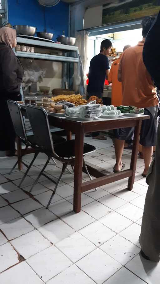 Rumah Makan Padang Oki 7