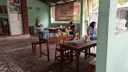 Warung Makan Bu Bari 4