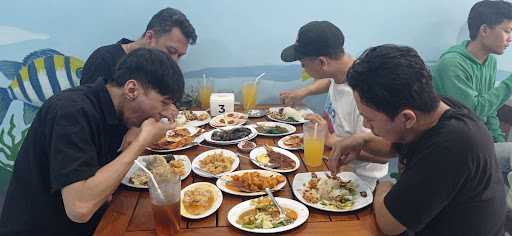 Zona Seafood (Plengkung Gading) 10