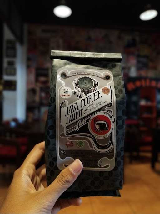 Rollaas Coffee And Tea Indrapura 8