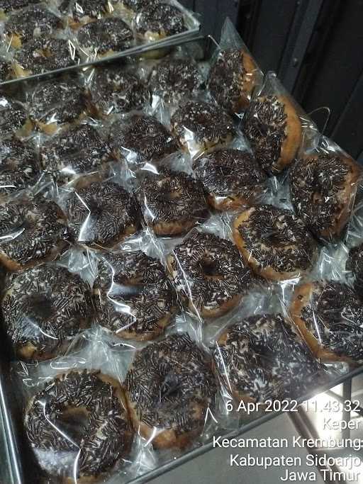 Yaumi Donut & Cake 7