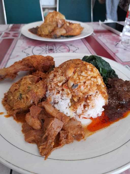 Rumah Makan Presiden Jaya Masakan Padang 3