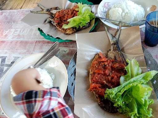 Saung Bambu Tegal Musa Kumis 4