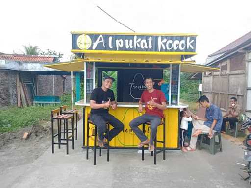 Tropiical Spesialis Alpukat Kocok 10