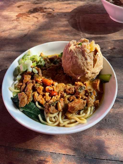 Bakso Bakwan Favorit Satirin 7