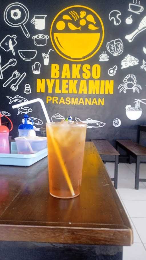 Bakso Nyelekamin Prasmanan 3