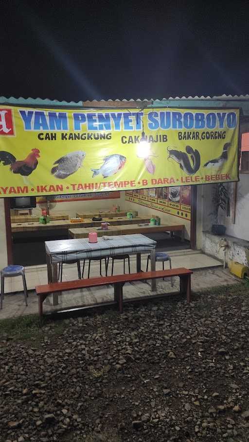 Lesehan Ayam Penyet Surabaya Gentasari 10