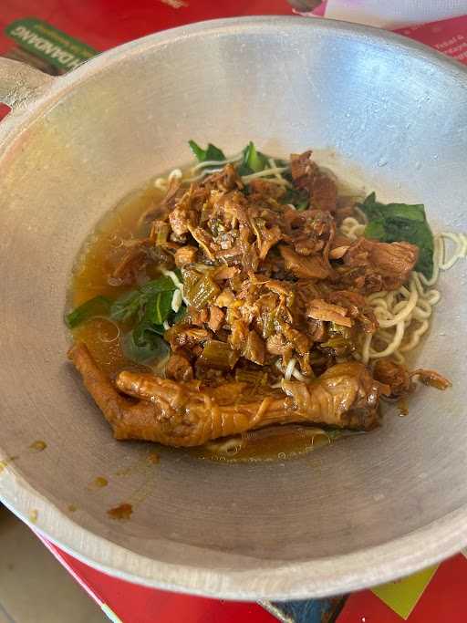 Mie Ayam Wajan & Bakso Stasiun 4