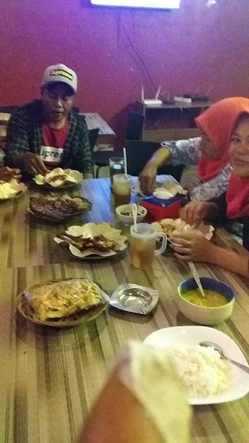 Taman Jajan Resto 6