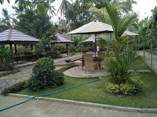 Warung Lily & Swimming Pool 3