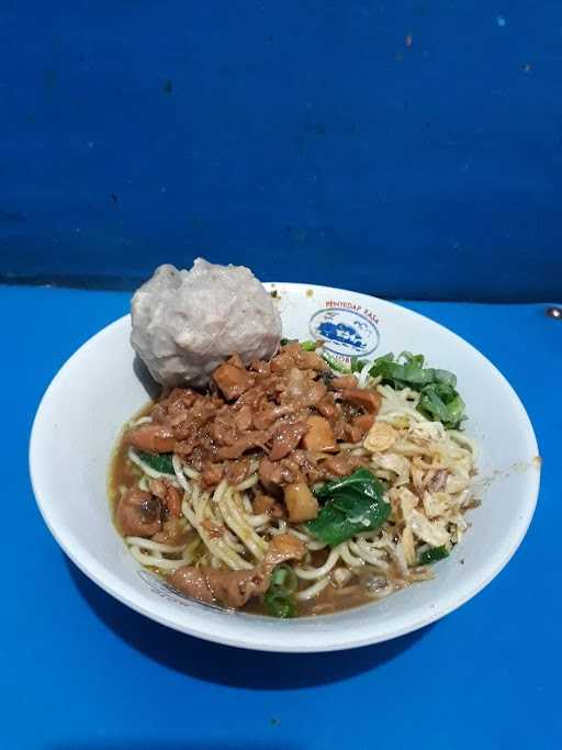 Warung Mie Ayam Dan Bakso Gajah Mungkur 3