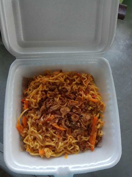 Mie Pedas Mie Ramen 1