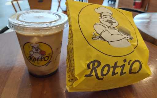 Roti'O Bandara Internasional Ngurah Rai 5