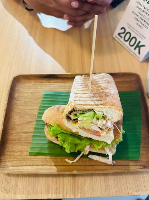 Swich Sandwiches Seminyak 4